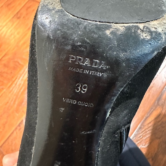 Prada heels - Picture 6 of 6